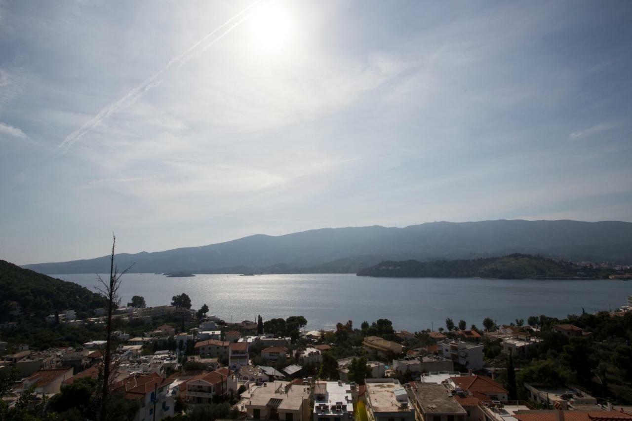 Kalavria Luxury Suites - Magnificent Sea View Of Poros Poros Town エクステリア 写真