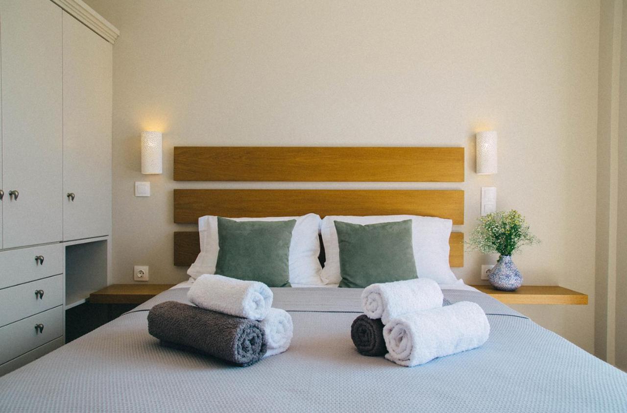 Kalavria Luxury Suites - Magnificent Sea View Of Poros Poros Town エクステリア 写真