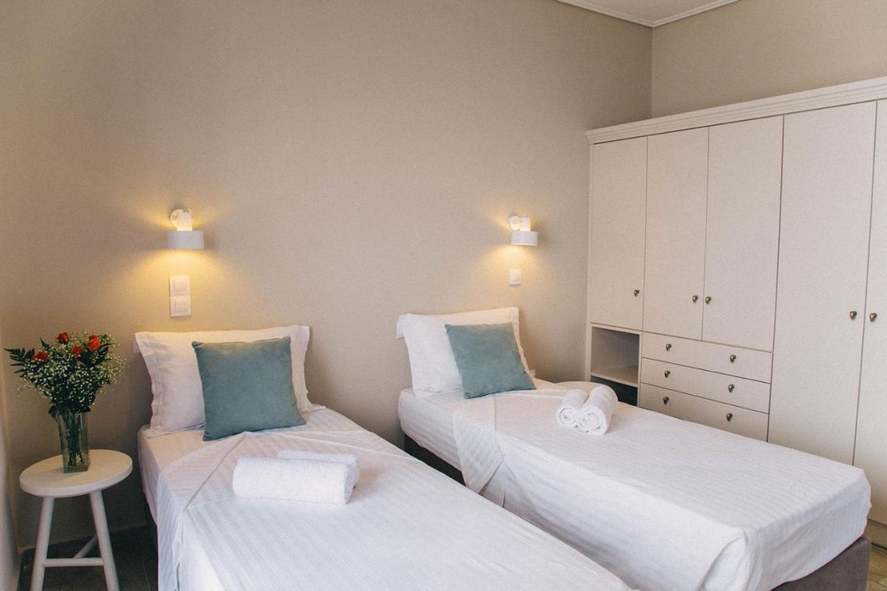 Kalavria Luxury Suites - Magnificent Sea View Of Poros Poros Town エクステリア 写真