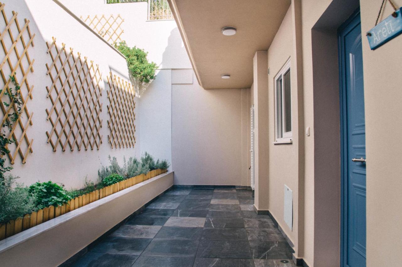 Kalavria Luxury Suites - Magnificent Sea View Of Poros Poros Town エクステリア 写真