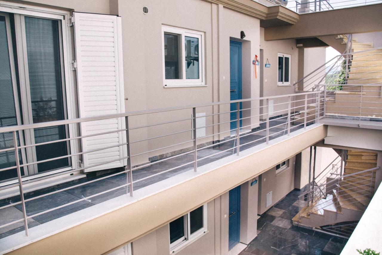 Kalavria Luxury Suites - Magnificent Sea View Of Poros Poros Town エクステリア 写真