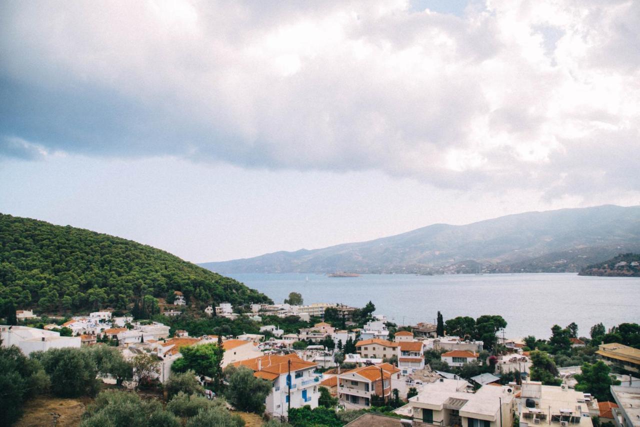 Kalavria Luxury Suites - Magnificent Sea View Of Poros Poros Town エクステリア 写真